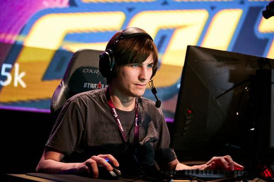 中国战队Tidebound荣获DOTA2大师赛冠军