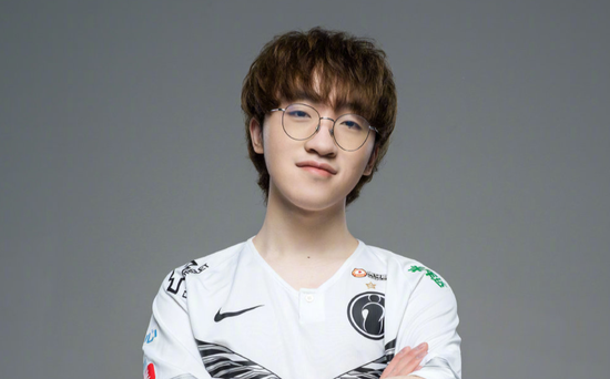 夸克C计划揭晓AI助手与眼镜新风潮